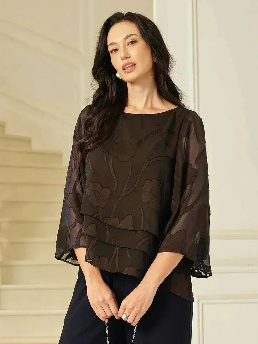 Blusa tipo capa de gasa floral