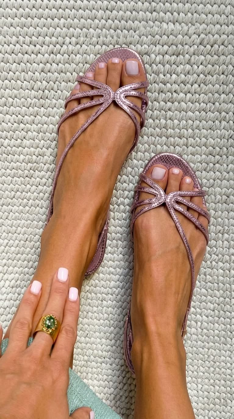 Serafina | Sandalias doradas de verano