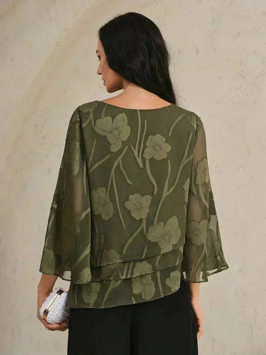 Blusa tipo capa de gasa floral