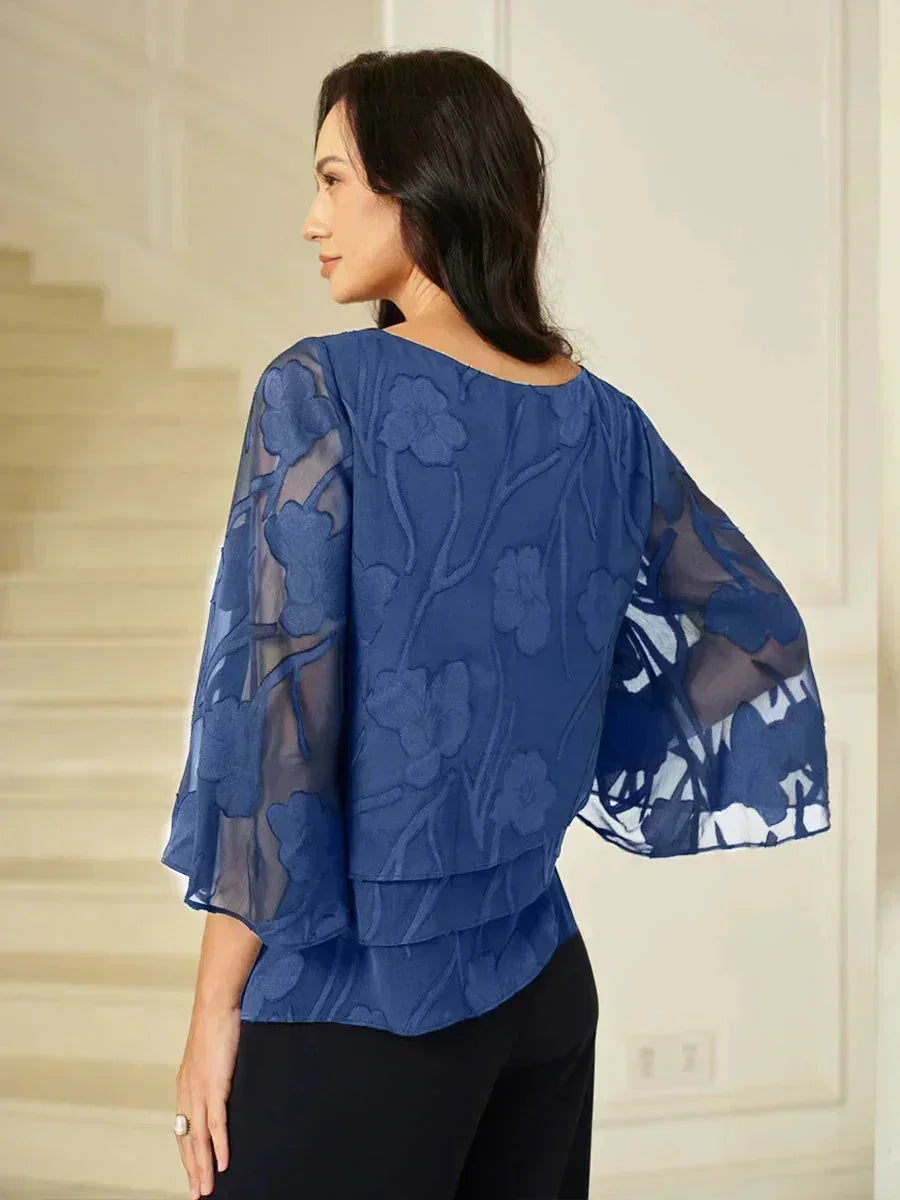 Blusa tipo capa de gasa floral